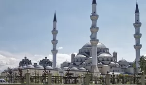 Apakah Sah Puasanya Jika Saat Berbuka Langsung Minum Tanpa Berdoa? Harus Diperbaiki Kata Ustadz Abdul Somad, Begini Penjelasannya