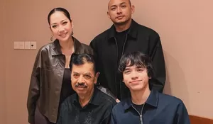 Momen Ulang Tahun Ayah BCL ke-82, Sederhana Dirayakan Bersama Tiko Aryawardhana dan Noah Sinclair