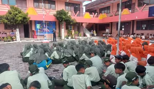 Ratusan Siswa SMP Ahmad Jani Jember Ikuti Simulasi Gempa, Belajar Lindungi Diri hingga Evakuasi ke Titik Aman