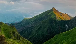 Kisah Gunung Tidar Magelang, Pusat Pulau Jawa dan Pertarungan Syekh Subakir dengan Kiai Semar yang Melegenda
