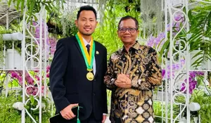 Mahfud MD Hadiri Wisuda Sang Menantu yang jadi Dokter Spesialis Ortopedi di Universitas Indonesia: Terbanglah, Anak-Anakku…