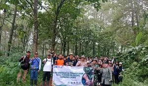 LMI Ngawi Ajak 150 Volunteer Tanam 1000 Pohon di Lereng Gunung Lawu, Acaranya Bikin Nagih
