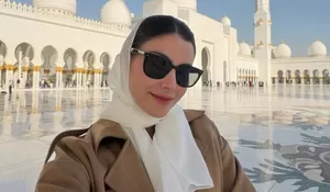 Medina Dina Tampil Religius saat Liburan di Abu Dhabi,Sambut Bulan Ramadhan di Luar Negeri