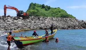 Update Pencarian Pemancing Tersapu Ombak di Pantai Cangaan Jember, Tim SAR Cari hingga Pantai Payangan dan Nanggelan