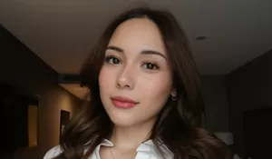 Heboh! Edelenyi Greta Iren Foto Pakai Baju Pengantin Adat Betawi Lengkap dengan Siangko, Kakak dari mendiang Laura Anna Menikah?