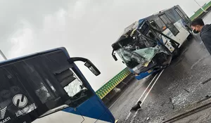 2 Bus Transjakarta Adu Banteng di ‘Jalur Langit’ Koridor 13 Ruas Swadarma Arah Cipulir, Penumpang Alami Luka-luka