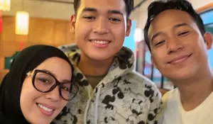 Putra Sulungnya Sudah Berusia 17 Tahun, Begini Doa Istri dari Denny Cagur untuk Fabian Muhammad Yahva