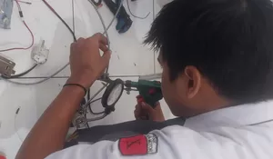 Siswa SMKN 3 Bondowoso Ciptakan Inovasi Buka Pintu Pakai Kartu