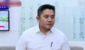 Seskab Teddy Bantah Tegas Tudingan Dana Makan Bergizi Gratis Potong Anggaran Pendidikan: Narasi yang Keliru