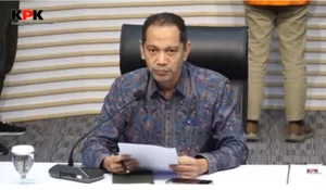 Tiga Tersangka Ditahan KPK dalam Skandal Korupsi Pengadaan APD Kemenkes