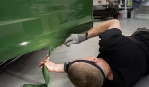 Ketahui Semua Tentang Wrapping Mobil, Solusi Praktis Ubah Tampilan Kendaraan Tanpa Cat Ulang