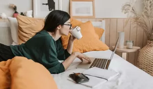 Tips Mengelola Waktu Bagi Mahasiswa Gen Z yang Juga Bekerja agar Tetap Produktif dan Tidak Burnout