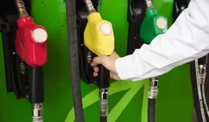 Benarkah Mencampur Bensin Oktan Berbeda Bisa Bikin Mesin Cepat Rusak? Ini Faktanya 