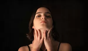 Kenapa Tenggorokan Bisa Sakit? Ini Penyebabnya yang Perlu Diwaspadai