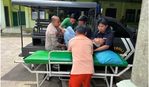 Kecelakaan Motor Yamaha RX-Special vs Mobil Toyota Kijang di Jalan Ngadirojo–Giriwoyo Wonogiri, 1 Orang Dilarikan ke Rumah Sakit