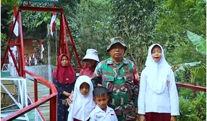 Dulu Basah-Basahan ke Sekolah, Kini Anak-anak Pangandaran Aman Punya Jembatan Gantung Ciharuman