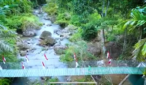 Potret Jembatan Gantung Bok Pendem, Hubungkan Kembali Dua Desa yang Terputus Selama Puluhan Tahun