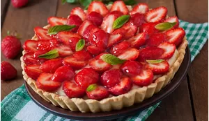 Pie Strawberry Enak Cocok untuk Menu Takjil Buka Puasa Ramadhan 2026, Cara Bikinnya Mudah Cek Resepnya di Sini Ya!