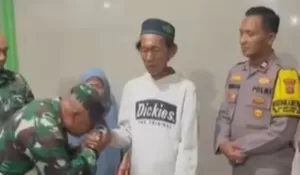 Momen Oknum Polisi-TNI Peluk dan Cium Tangan Pedagang Es Jadul usai Viral Tuduhan Tak Berdasar di Medsos