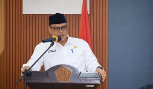 Di Hadapan Komisi VIII DPR RI dan Guru Honorer, Kakanwil Kemenag Jabar Sampaikan Proses Usulan 630 Ribu PPPK Guru Madrasah