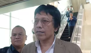 TEGAS! DPR Minta Gaji Guru Harus Naik Tanpa Terhambat Administrasi dan Birokrasi