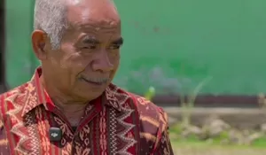 Cerita Guru Honorer di NTT, Ungkap Terima Gaji Rp223.000 dan Nebeng Truk saat Berangkat Sekolah