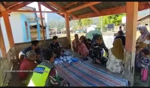 TNI “Jemput Bola” Cek Kesehatan Warga Terdampak di Aceh, Diikuti Ibu-ibu dan Balita