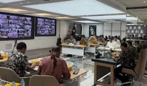 Polri Fasilitasi Permodalan KUR dan Penyerapan Bulog bagi Petani Jagung : untuk memutus Rantai Tengkulak