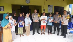 Sebagai wujud aksi Kemanusiaan Kapolres Bondowoso Gandeng Mas Bhabin Berbagi Di Panti Jompo 