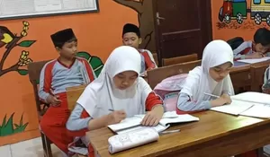 Dua Siswi MI An-Nashriyyah Lasem Raih Juara di Olimpiade Orbit Ainun Habibie 2025