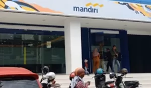 Jadwal Operasional Bank Selama Libur Lebaran 2025: Kapan Bank Buka Lagi?