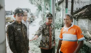 Bupati Harno Tinjau Pertigaan Clangapan, Usul Dibikin Lebih Landai