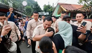 Tekad Prabowo Ingin Siswa Makan Sehat dan Bersih, Ceritakan Paspampres Ikut Buka Sepatu saat di Dapur MBG