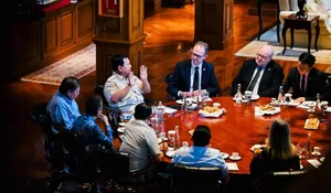 Universitas Top Inggris Tertarik Bangun Kampus di Indonesia, Seskab Teddy Ungkap Keseriusan Kerja Sama Pendidikan