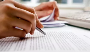 Cara Parafrase Teks Akademik Pakai AI: Cepat, Orisinal, dan Anti-Plagiasi