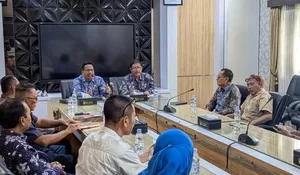 Pemkab Rembang Fasilitasi Audiensi Anggota BMT Harum Soal Pengembalian Dana Simpanan