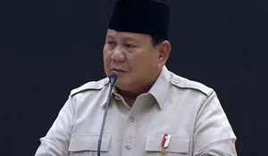 Yel-yel Dua Periode Menggema saat Prabowo Hadir di Kongres PSI 2025