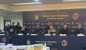 Polisi: Arya Daru Dua Kali Coba Panjat Pagar Rooftop Gedung Kemlu Sebelum Ditemukan Tewas