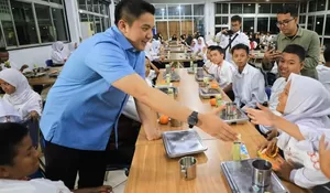 Kinerja Seskab Teddy Dipuji, Dinilai Paling Paham Arah Kepemimpinan Presiden Prabowo