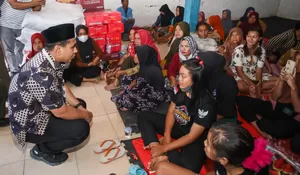 Bantuan Rp180 Juta Disalurkan untuk Korban Kebakaran Sumur Minyak di Blora, Pemerintah Tegaskan Tak Ada Warga yang Ditinggalkan