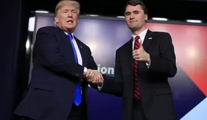 Kematian Charlie Kirk Guncang Dunia: Trump Sebut Momen Gelap, Eropa Ingatkan Ancaman Demokrasi