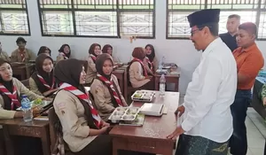 Bupati Rembang Tinjau Program Makan Bergizi Gratis di MAN 1, Siswa Usul Nasi Goreng hingga Ayam Geprek