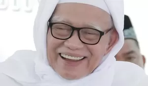 Di Balik Ponpes Lirboyo yang Kini Ramai Sorotan, Ada Keteladanan Kiai Anwar Manshur yang Tak Lekang Waktu