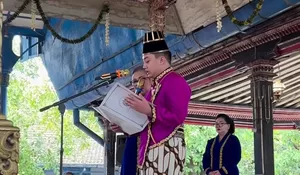 Gusti Purbaya Resmi Dinobatkan Jadi Raja Surakarta Pakubuwono XIV