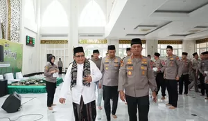Polresta Sidoarjo Bersama Anggota  Gelar Peringatan Isra Mi'raj 
