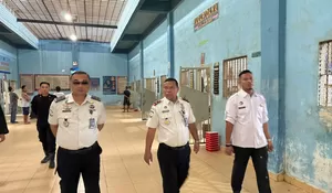 Pastikan Lapas Kondusif, Kalapas Gunungsitoli Bersama Jajaran Laksanakan Kontrol Blok Hunian