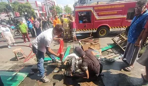 Diduga Dipicu Bakar Sampah dan Menjalar ke Petasan, Dua Rumah di Kertosono Dilalap Api