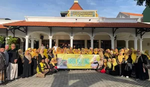 Songsong Ramadan, Warga Gununganyar Lor Gelar Ziarah Wali dan Doakan Surabaya