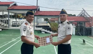 Integritas dan Dedikasi Diperkuat, Lapas Muara Teweh Gelar Apel Pagi dan Penyematan Tanda Kenaikan Pangkat