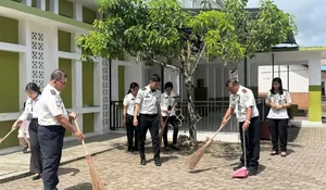 Sambut Ramadhan, Lapas Kelas IIB Gunungsitoli Bersihkan Masjid Agung Kota Gunungsitoli